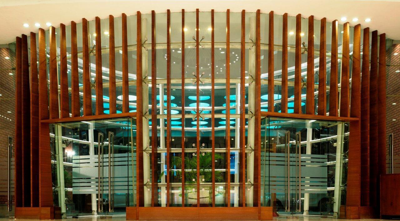 Nirvana Luxury Hotel L Ludhiana Buitenkant foto