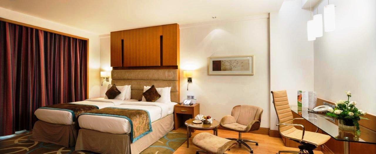 Nirvana Luxury Hotel L Ludhiana Buitenkant foto