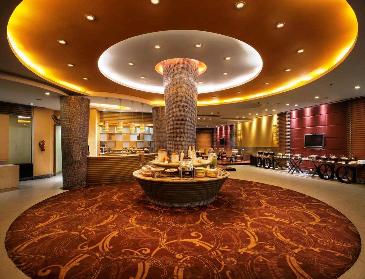 Nirvana Luxury Hotel L Ludhiana Buitenkant foto