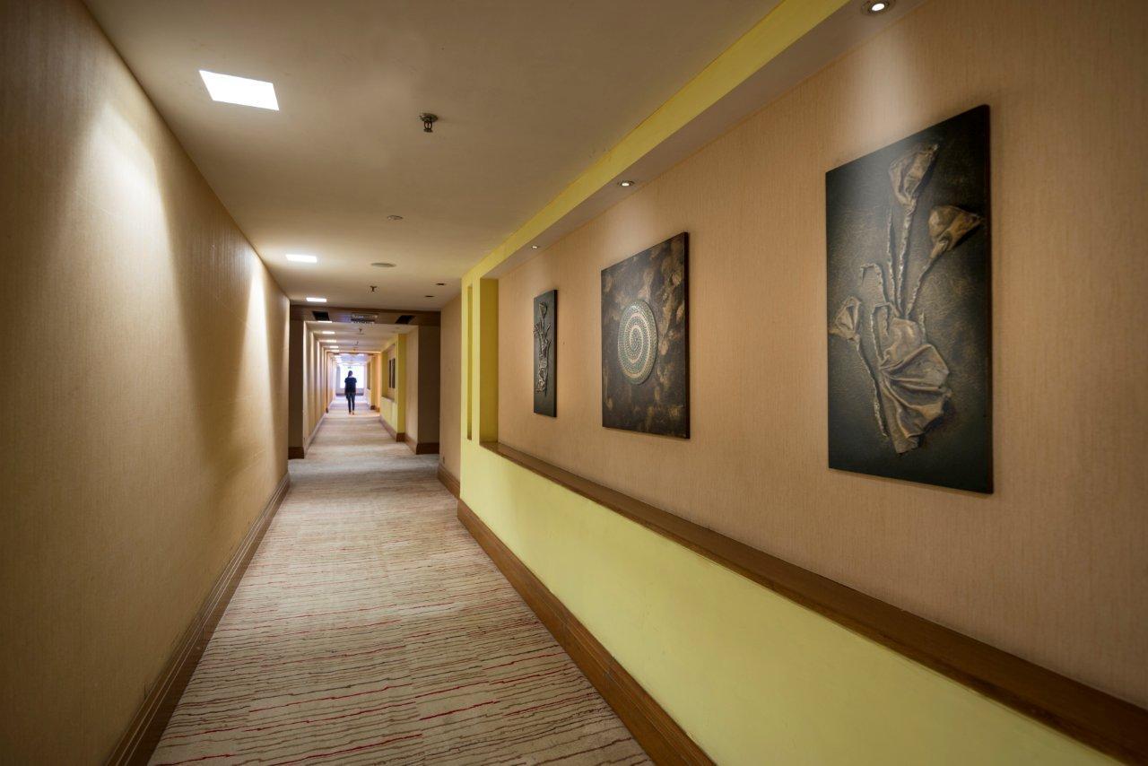 Nirvana Luxury Hotel L Ludhiana Buitenkant foto
