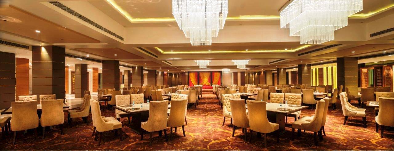 Nirvana Luxury Hotel L Ludhiana Buitenkant foto