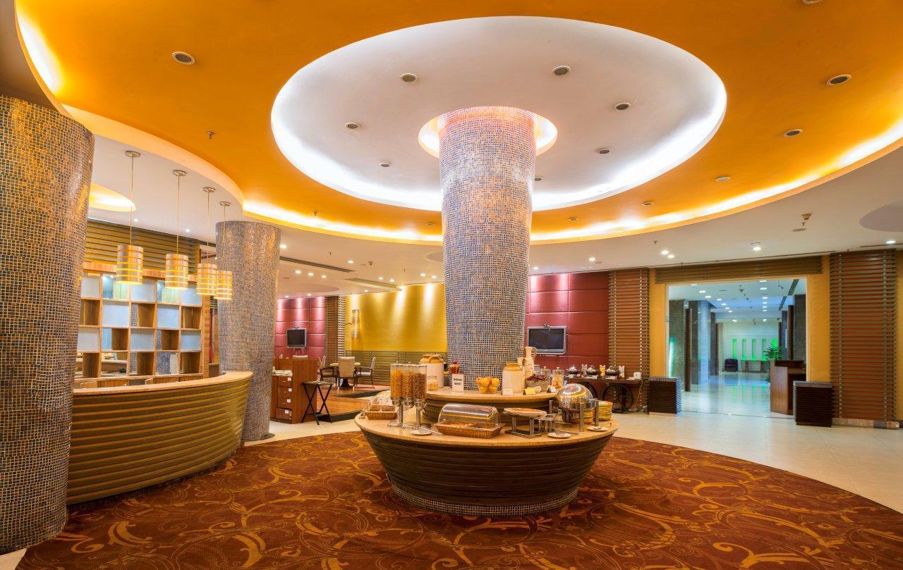 Nirvana Luxury Hotel L Ludhiana Buitenkant foto